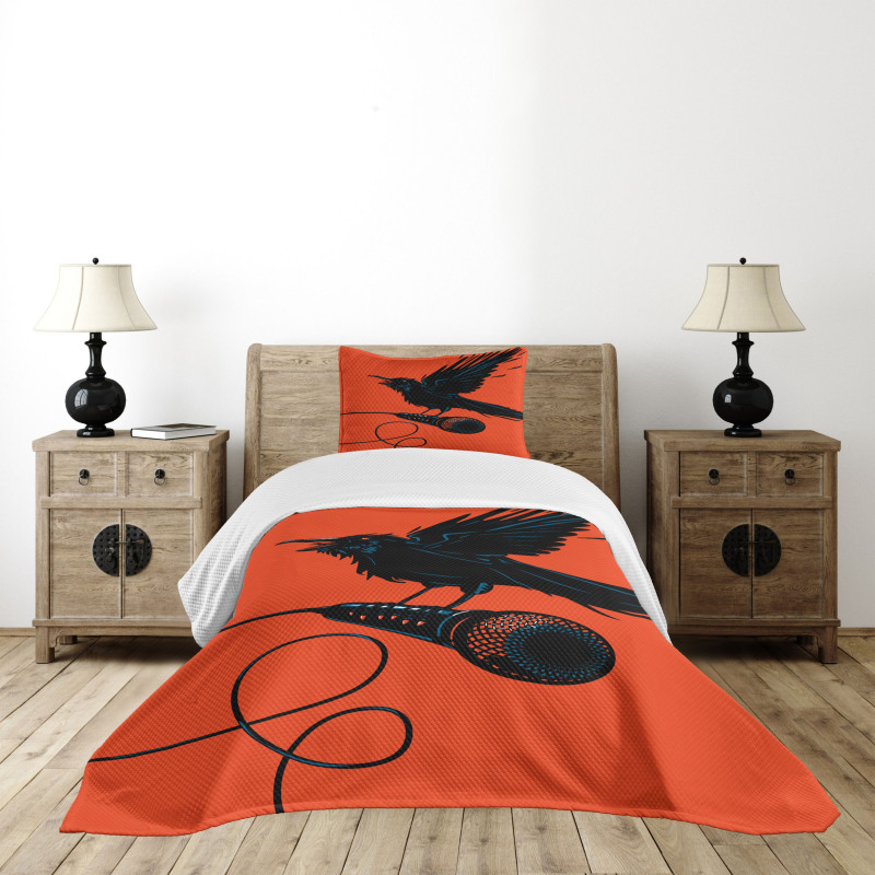 Raven with Microphone Bedspread Set