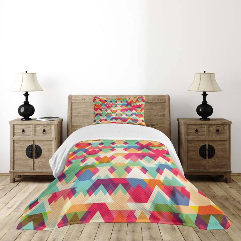 Colorful Triangles Bedspread Set