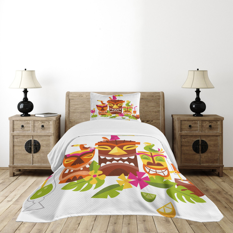 Tiki Masks Drinks Birds Bedspread Set