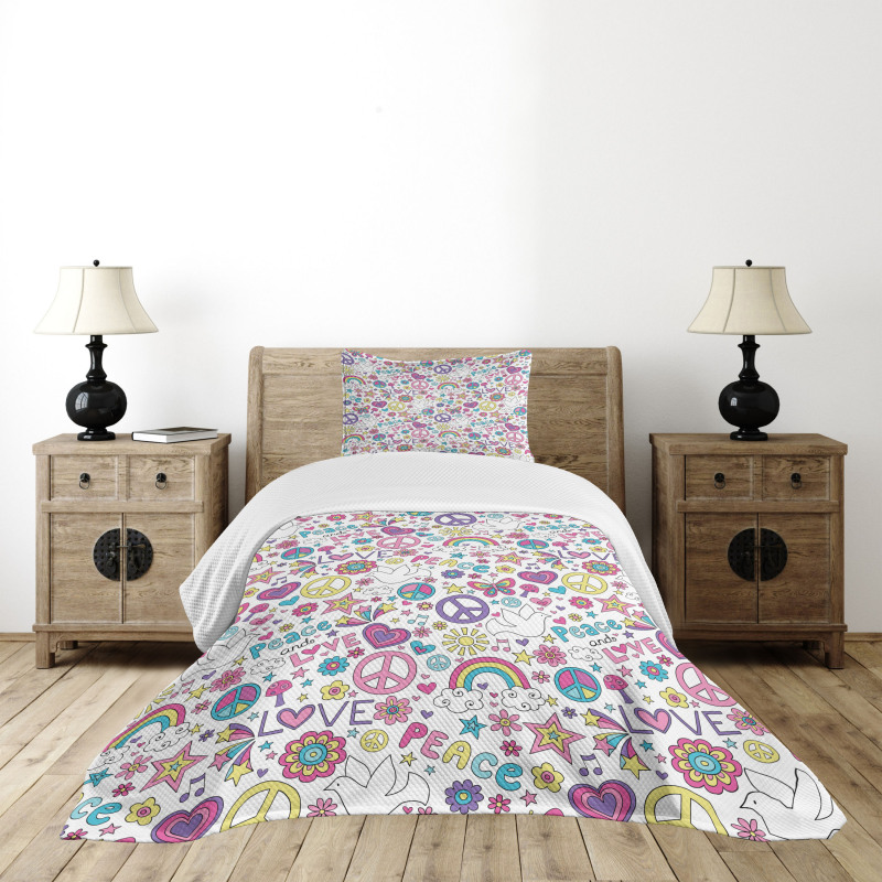 Sixties of Peace Bedspread Set