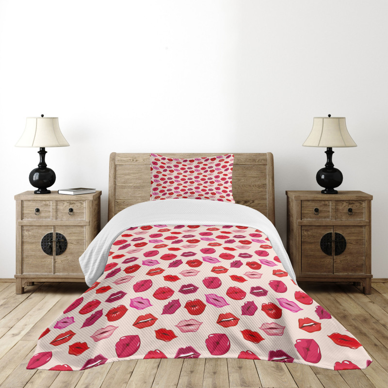 Vivid Colored Lips Glamour Bedspread Set