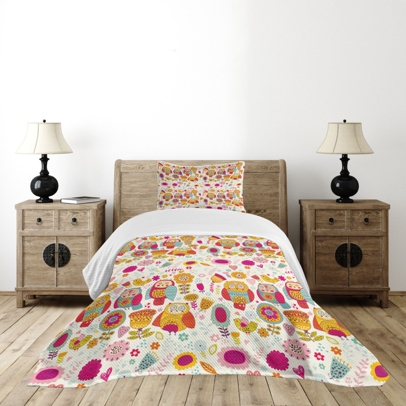 Sixties Style Abstract Bird Bedspread Set