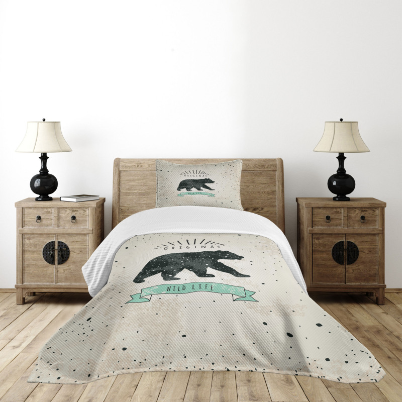 Vintage Wildlife Bedspread Set