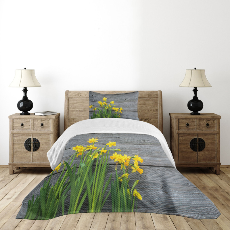 Daffodil Bouquet Bedspread Set