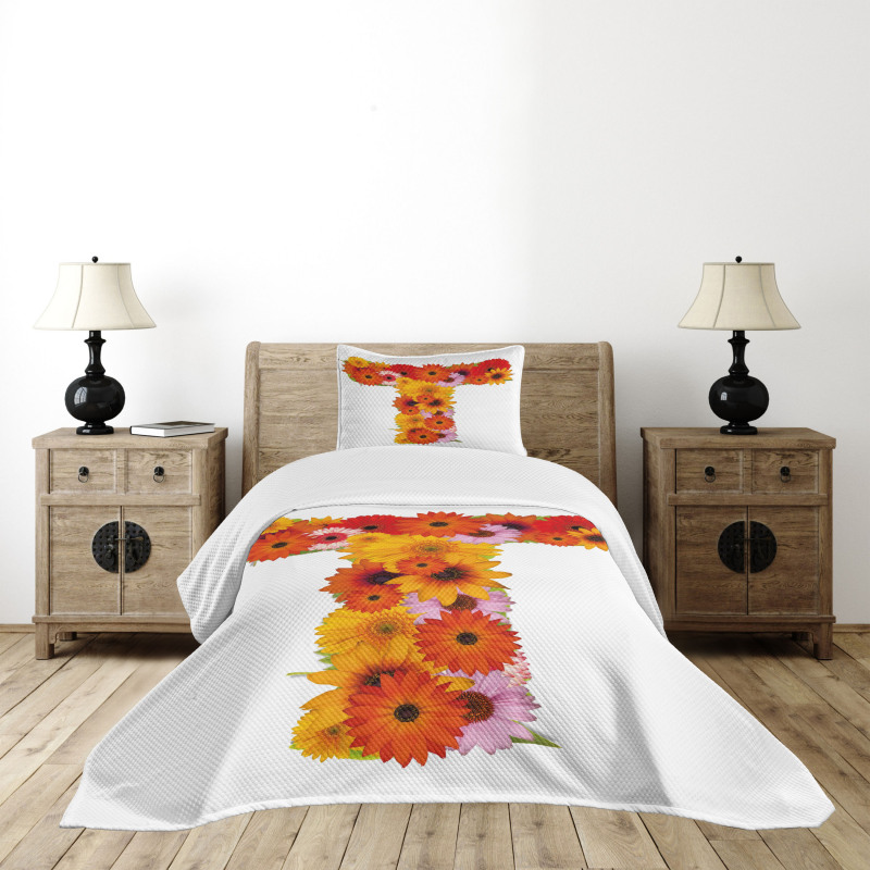 T Shaped Floral Design Bedspread Set