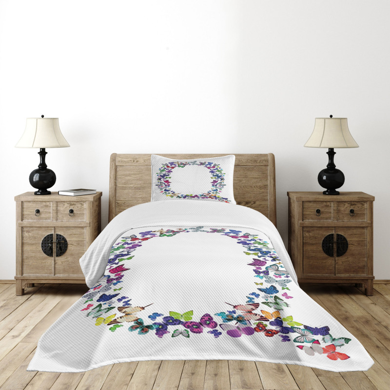 Spring Inspired Font Bedspread Set