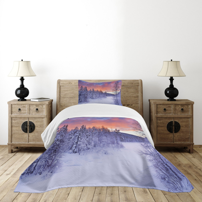 Frozen River Sunrise Bedspread Set