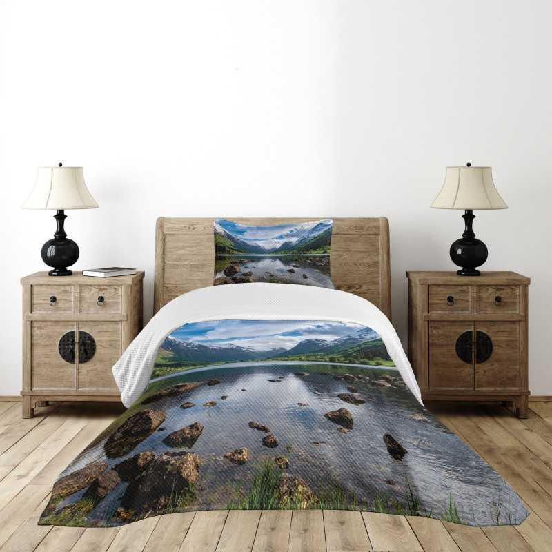 River Open Sky Norway Bedspread Set