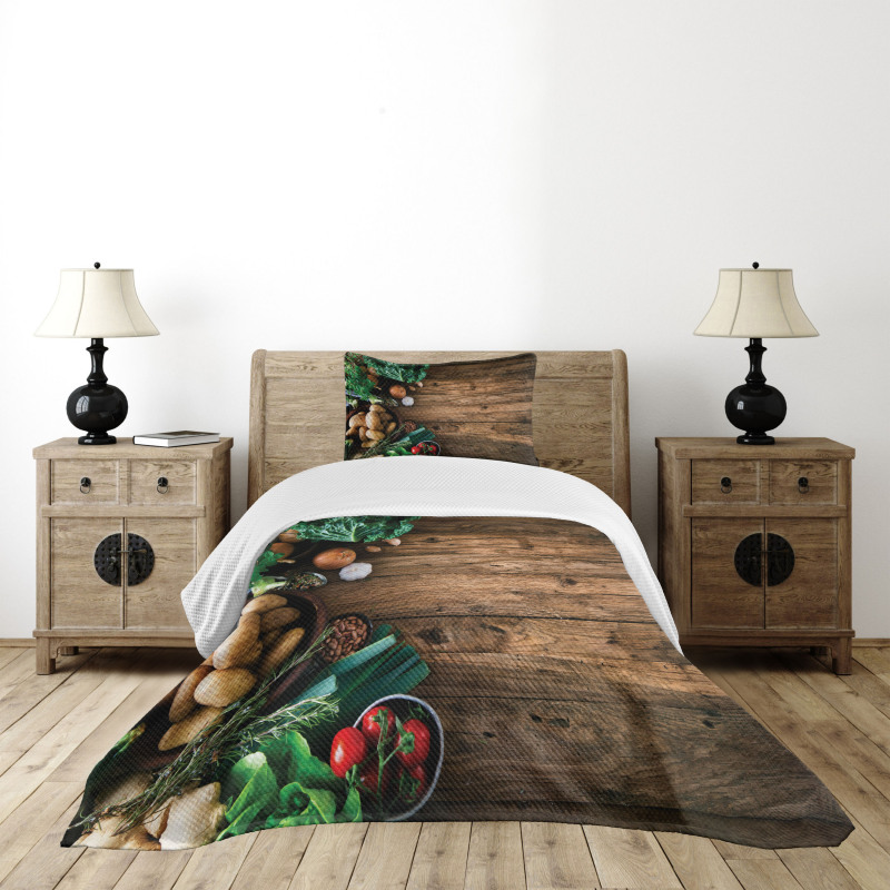 Wooden Table Vegetable Bedspread Set