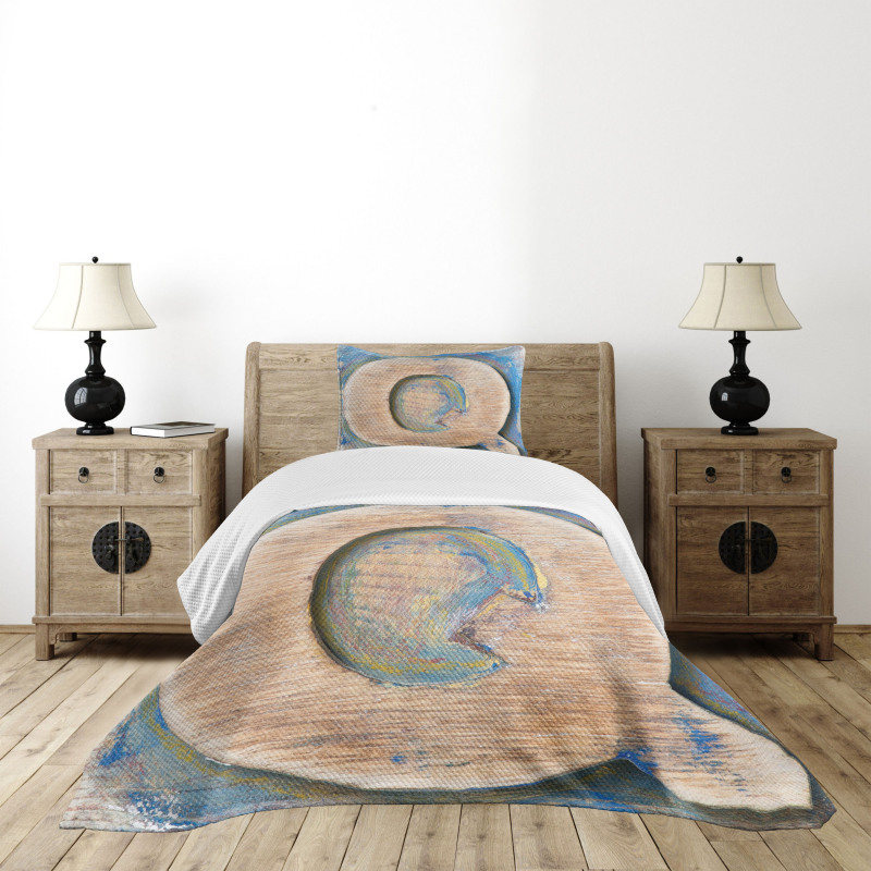 Q Uppercase Worn Wood Bedspread Set