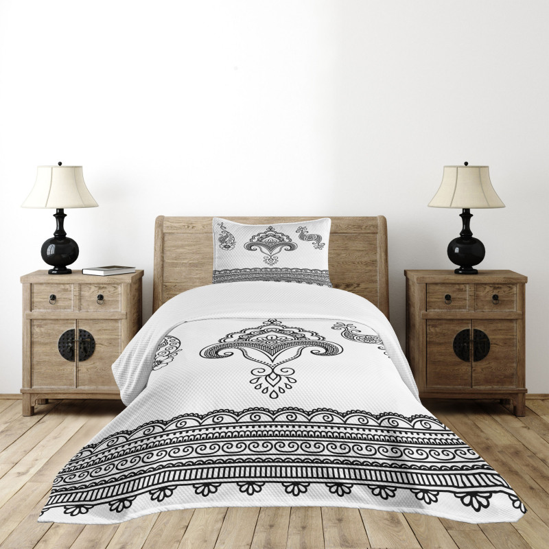 Floral Pattern Doodle Ornate Bedspread Set