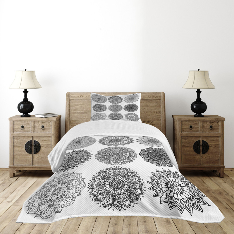 Ottoman Inspired Mandala Bedspread Set