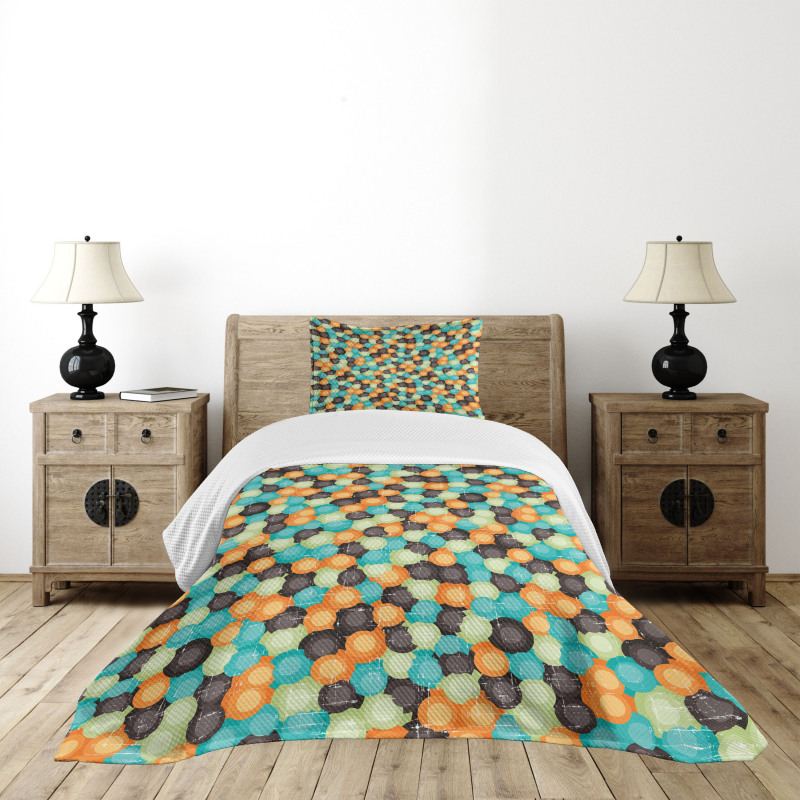 Vibrant Toned Circles Bedspread Set