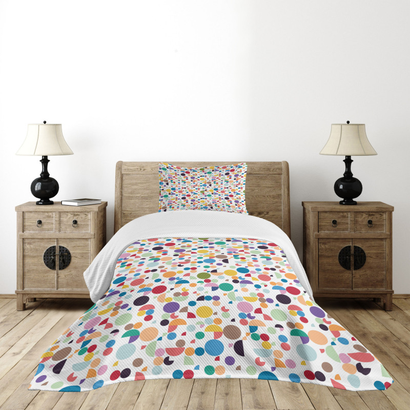 Retro Oval Shapes Bedspread Set