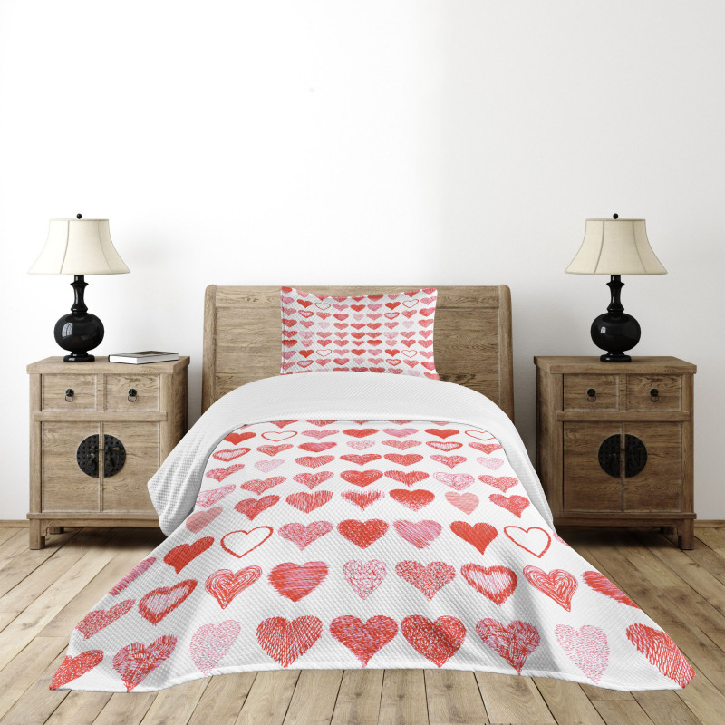 Romantic Hearts Bedspread Set