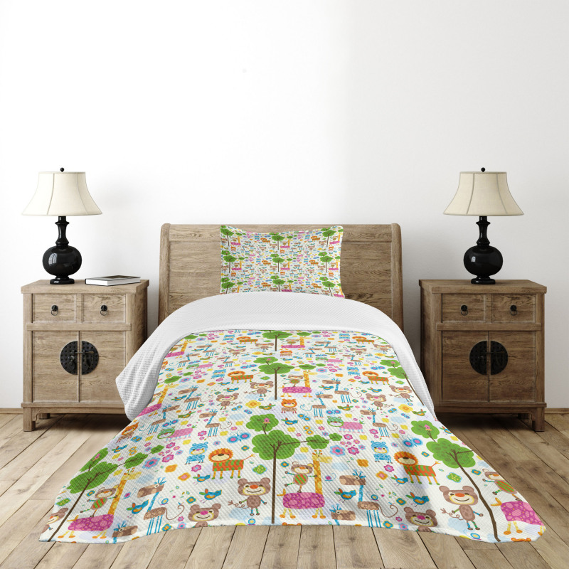 Happy Jungle Zoo Animals Bedspread Set