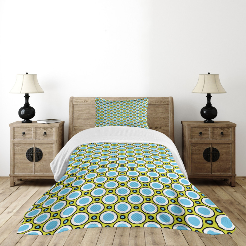 Retro Circle and Dots Bedspread Set