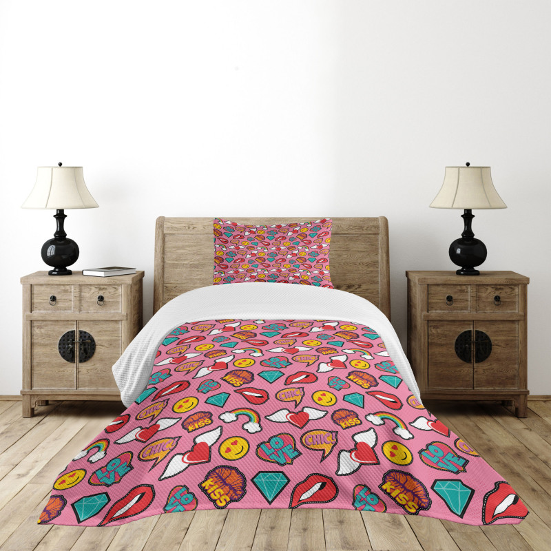 Dotted Hearts Rainbow Bedspread Set