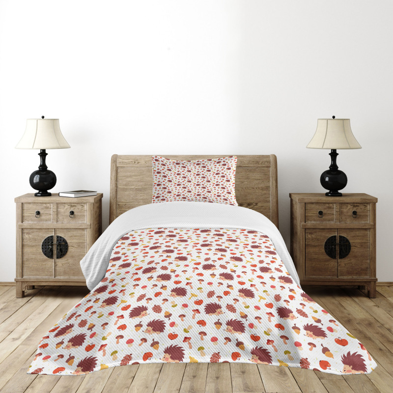 Autumn Hedgehog Acorns Bedspread Set