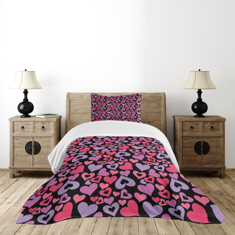 Pinkish Hearts Valentines Bedspread Set