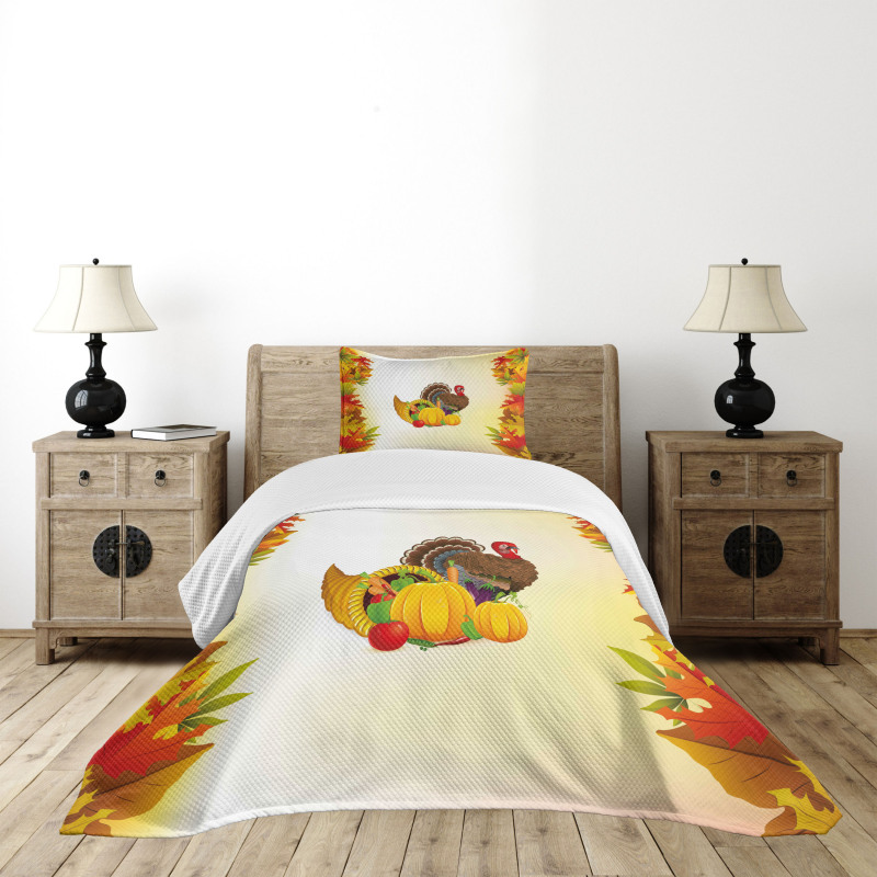 Cornucopia and Poultry Bedspread Set