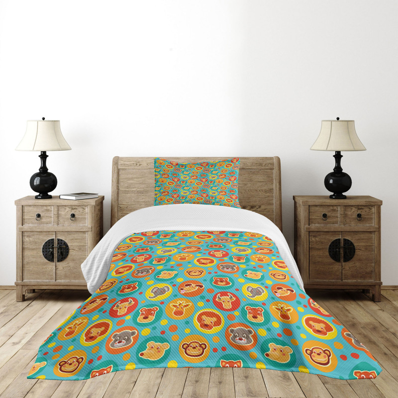 Comic Fun Faces Bedspread Set