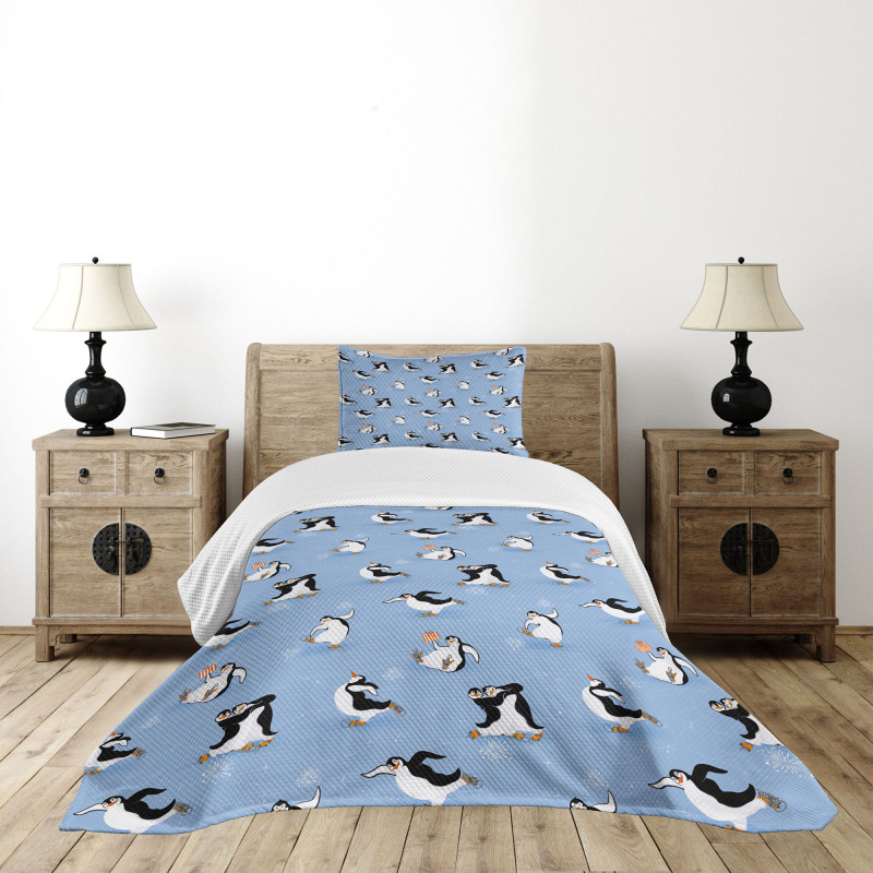 Skating Penguins Bedspread Set