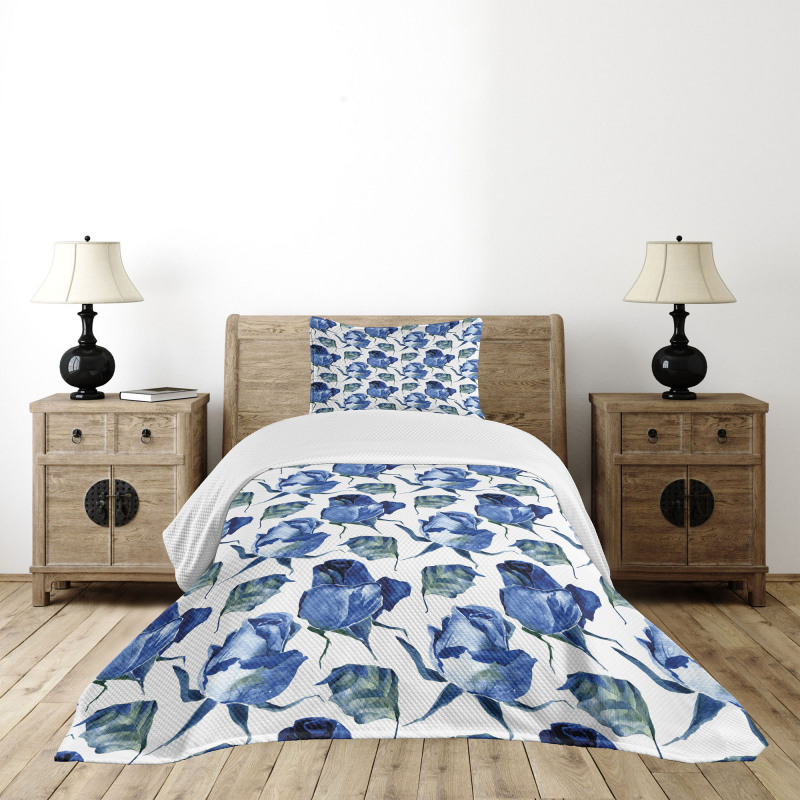 Roses with Leaves Bedspread Set
