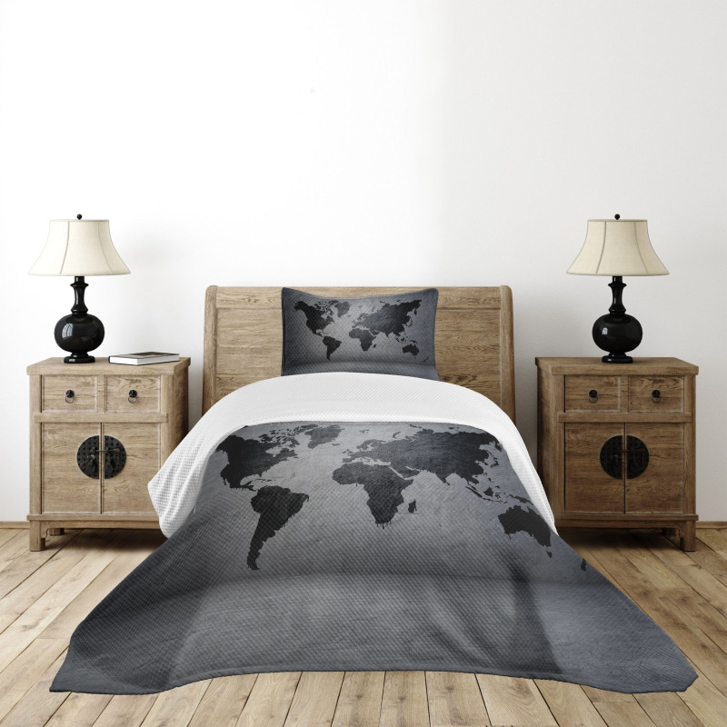 World Map on Wall Bedspread Set