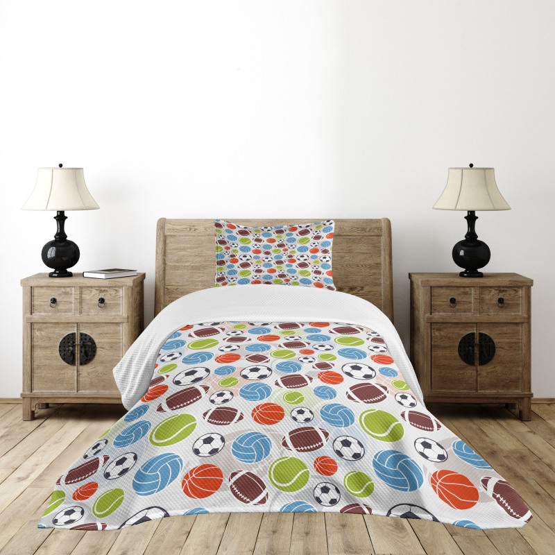 Basketball and Football Bedspread Set