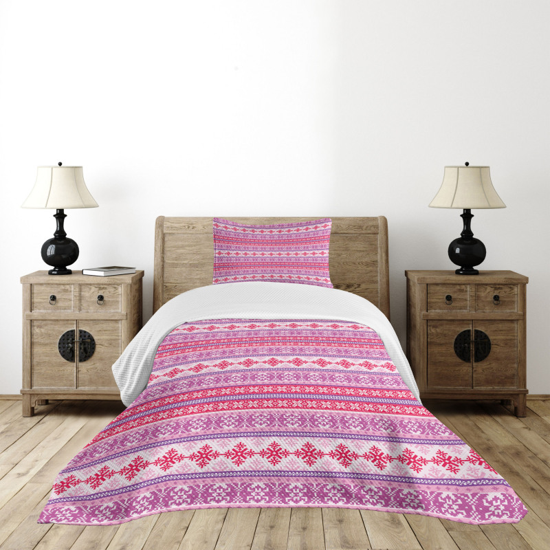 Geometric Snow December Bedspread Set