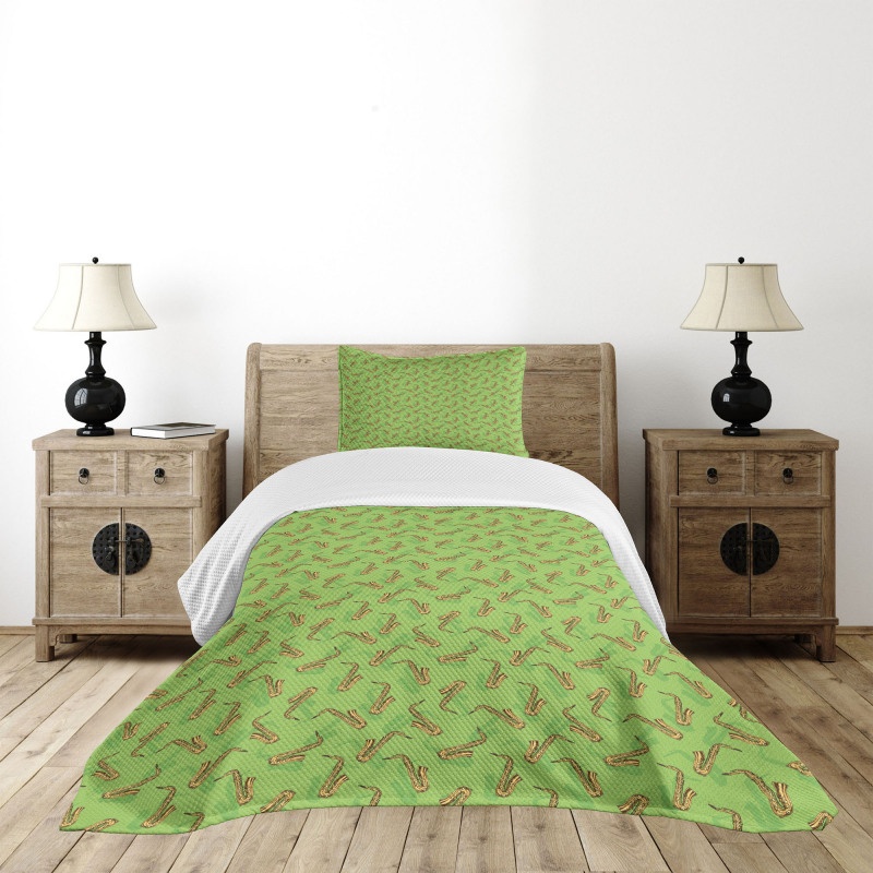 Saxophones on Green Bedspread Set