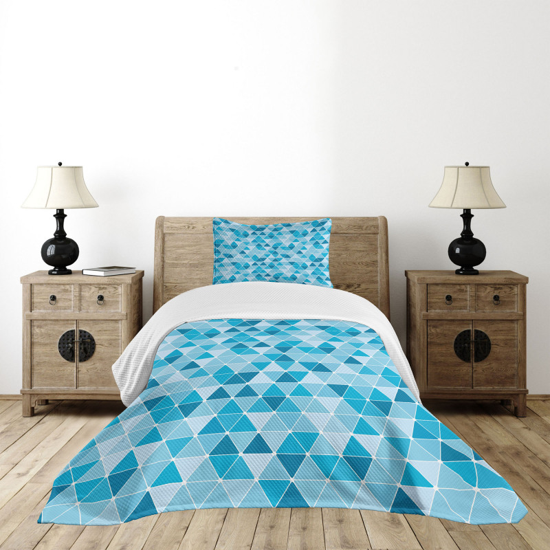 Geometric Triangles Mosaic Bedspread Set
