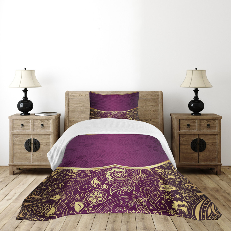 Oriental Floral Swirls Bedspread Set