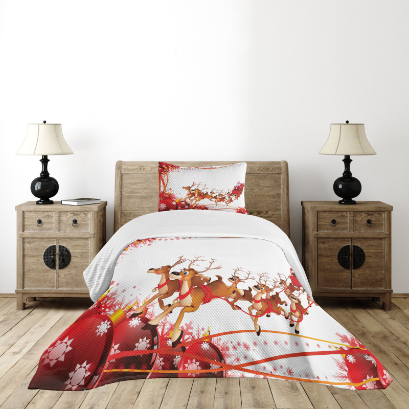 Xmas Balls and Reindeers Bedspread Set