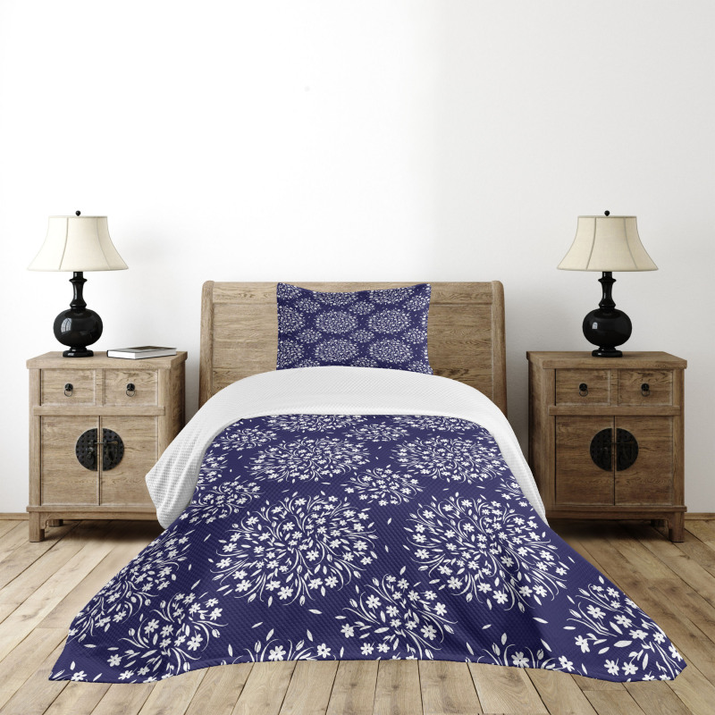 Floral Scroll Bedspread Set