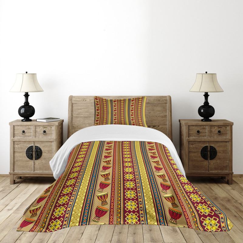 Djembe Drums Geometric Bedspread Set