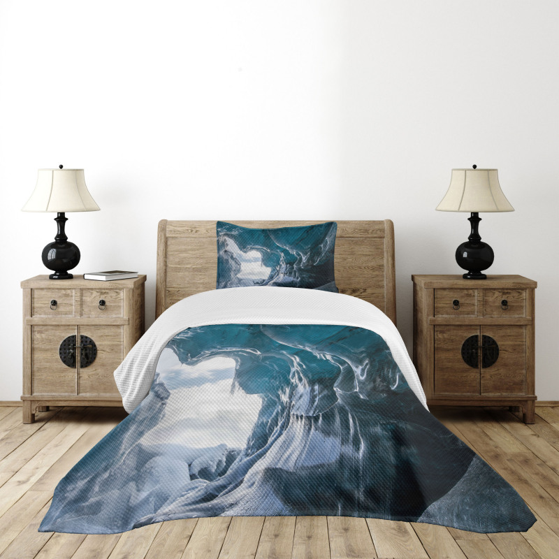 Vatnajokull in Iceland Bedspread Set