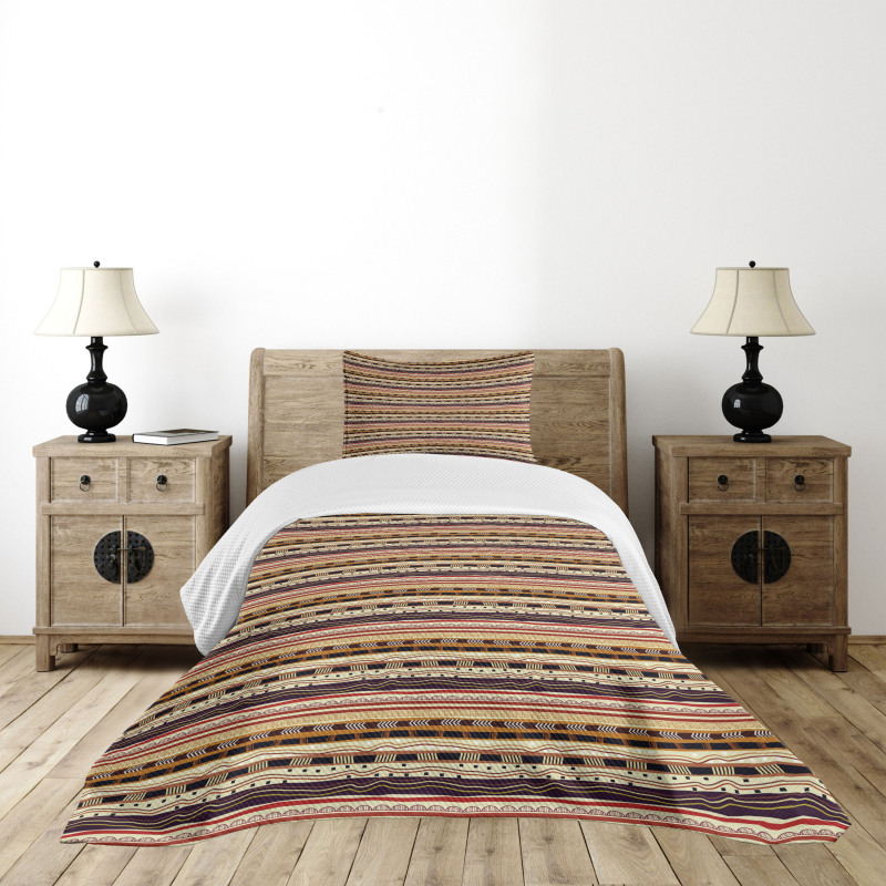 Arrow Motifs Bedspread Set