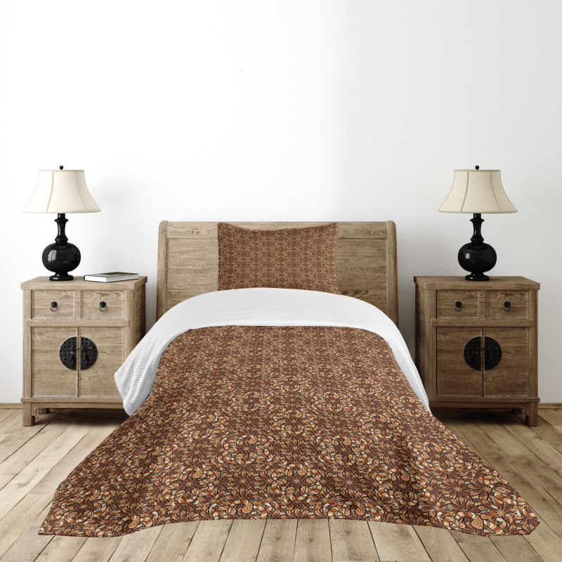 Floral Spirals Bedspread Set