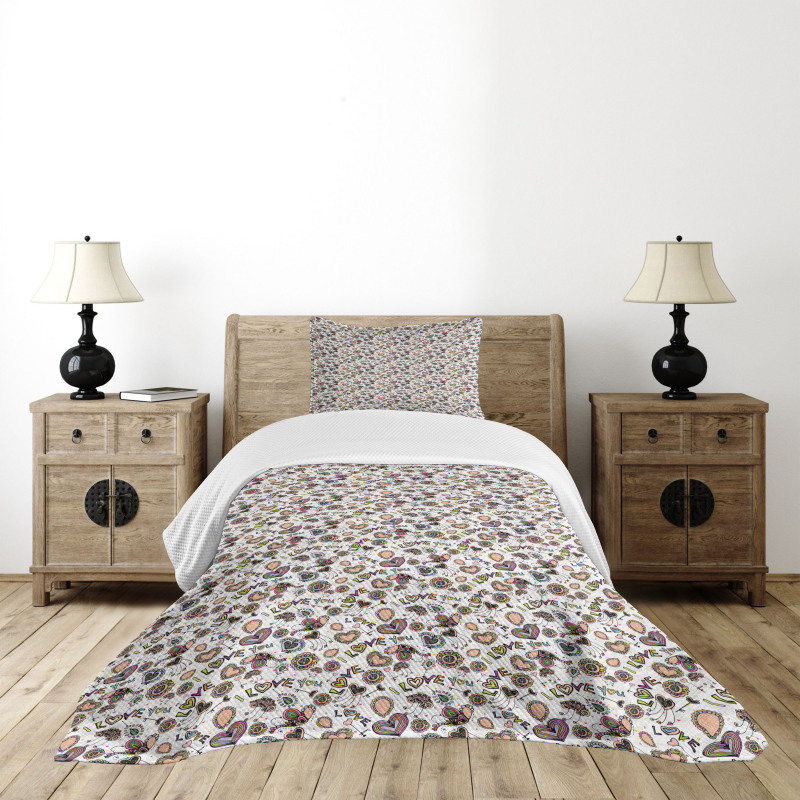 Abstract Amour Bedspread Set