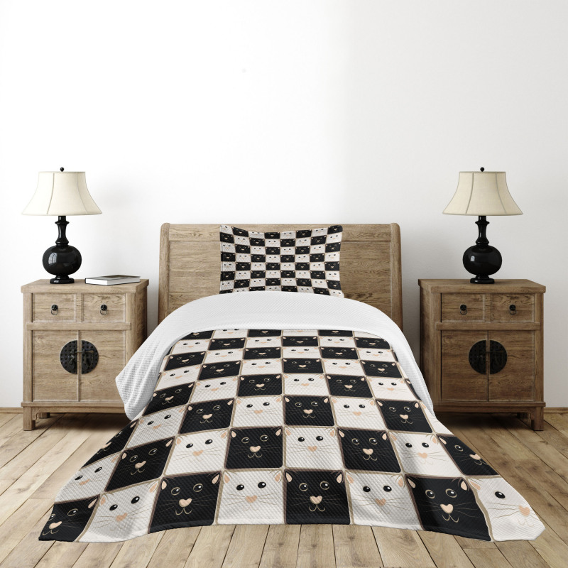 Squares with Cats Bedspread Set