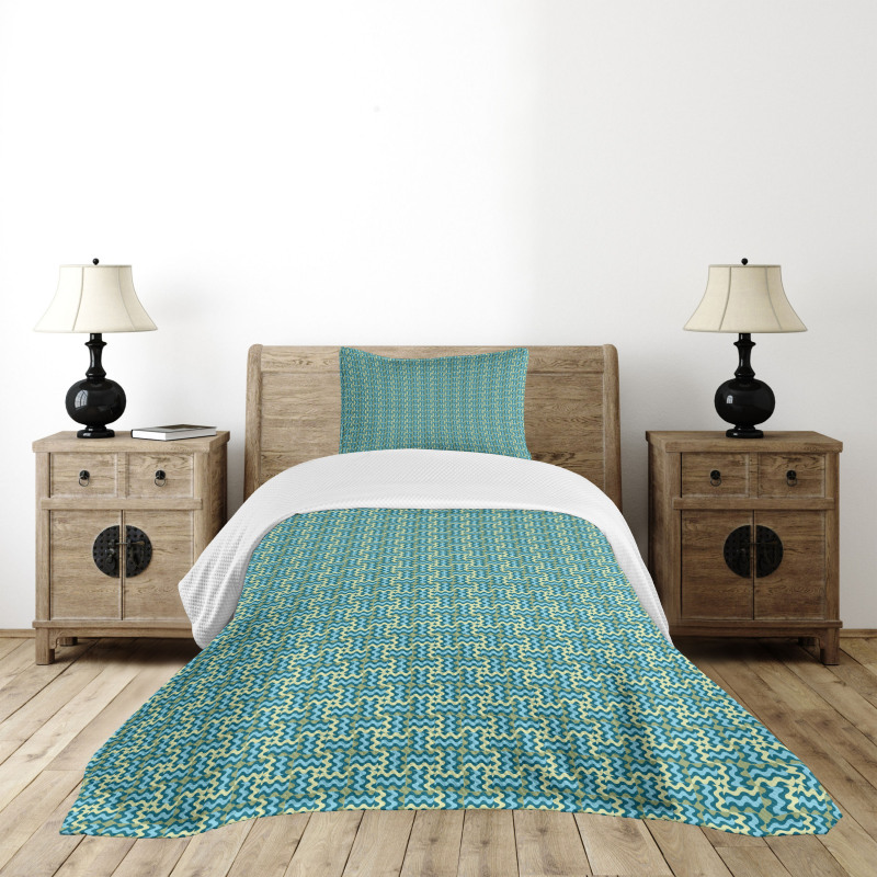 Vintage Wavy Lines Bedspread Set