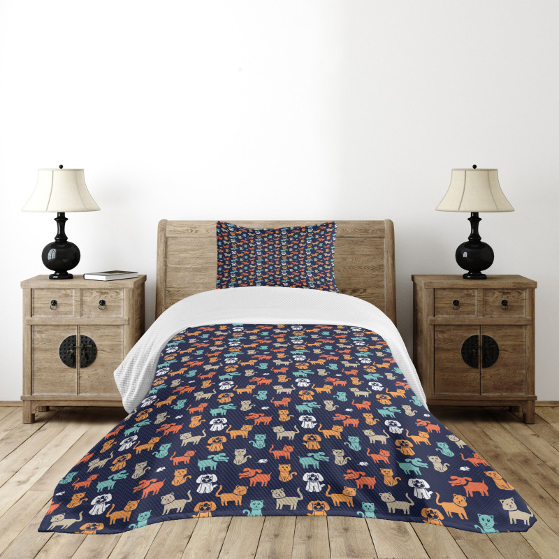 Cat Dog and Mouse Bedspread Set