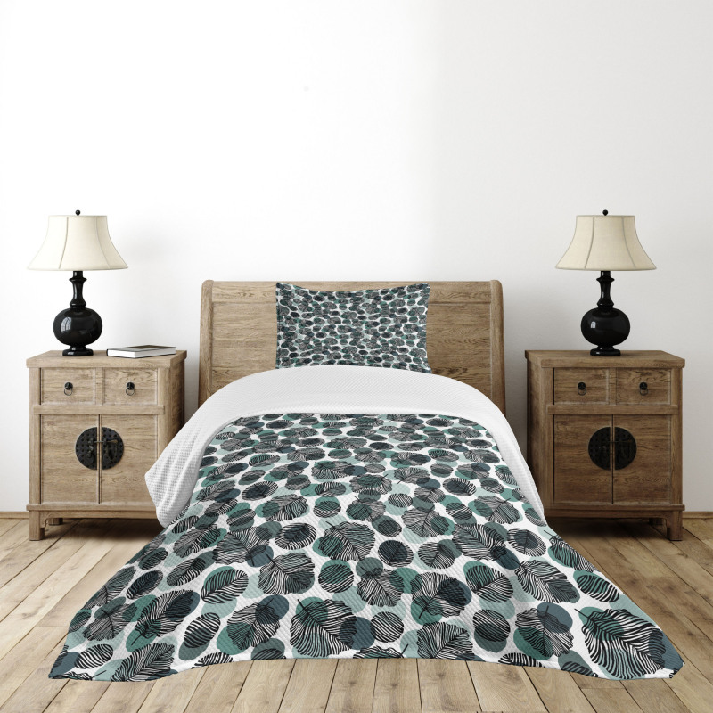 Abstract Dots Foliage Bedspread Set