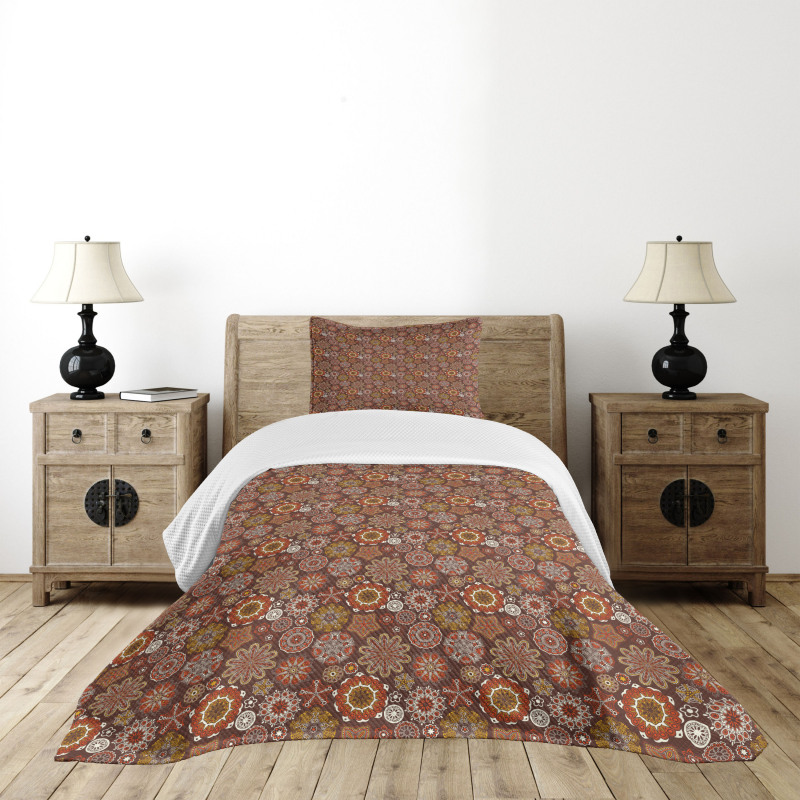 Floral Motifs Flowers Print Bedspread Set