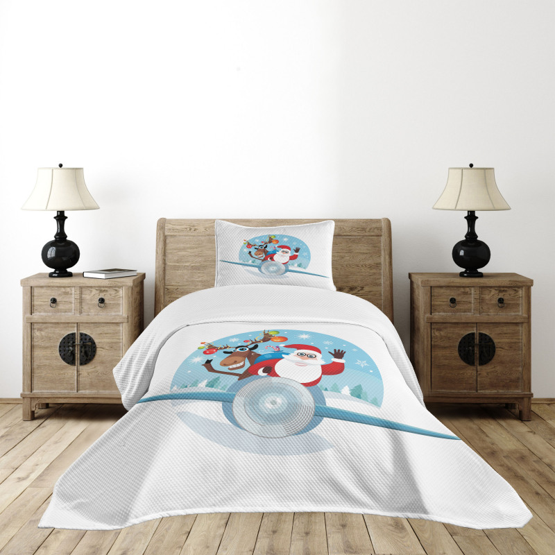 Reindeer and Santa Bedspread Set