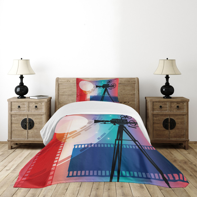 Movie Reel Vintage Motif Bedspread Set