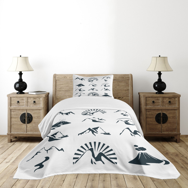 Mountain Design Bedspread Set