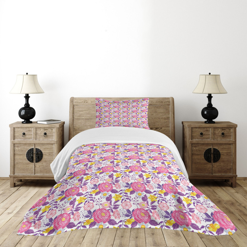 Delicate Blossoms Bedspread Set